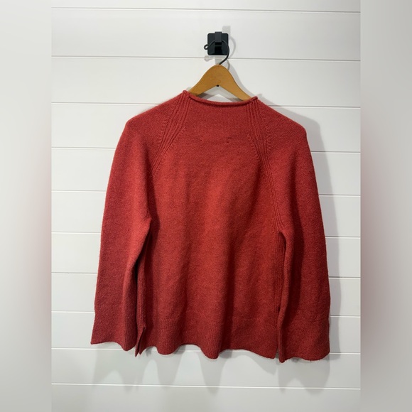 LOFT Women’s Crewneck Sweater - Picture 3 of 5